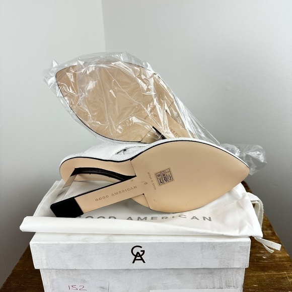 NIB- Good American Clear Wedge Sandals White Terry Size 9 GA077T-X - Picture 3 of 4
